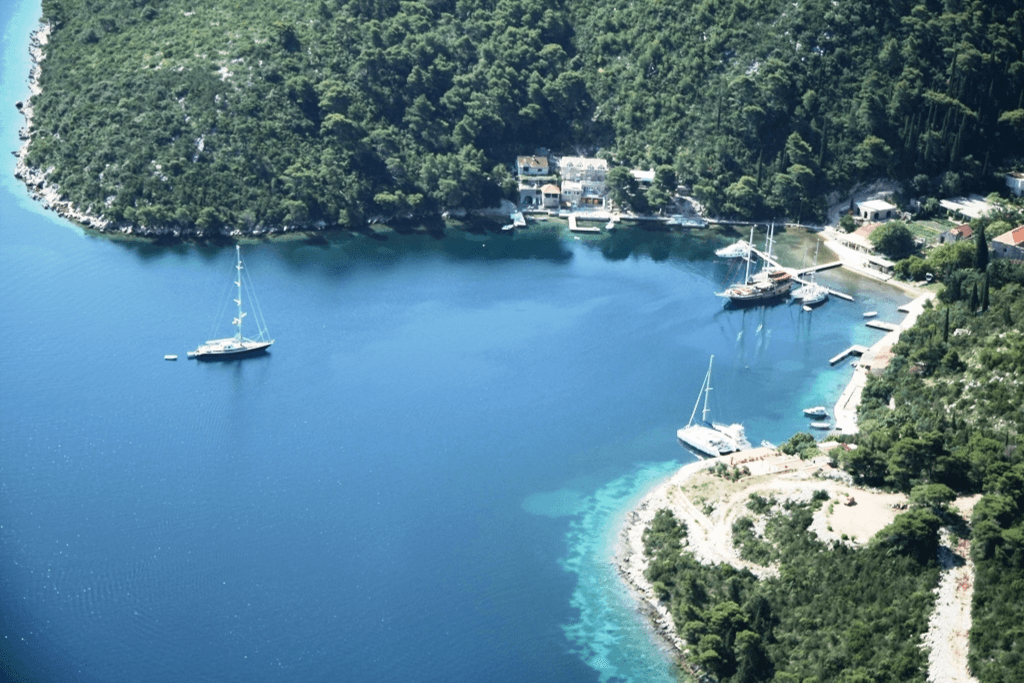 Kobas Bay