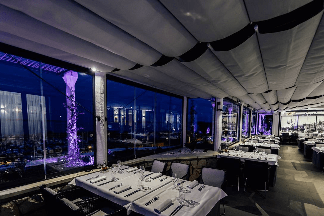 Split Luxury & Fine Dining Restaurants