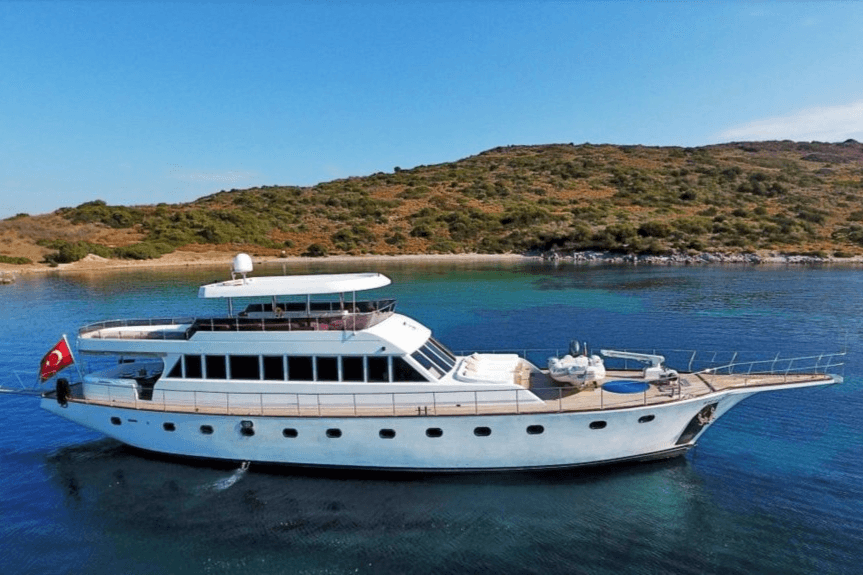 Caneren yacht