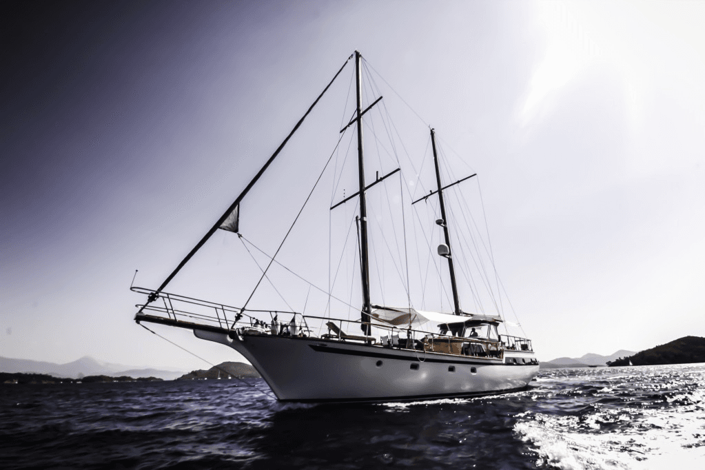 Wood yacht