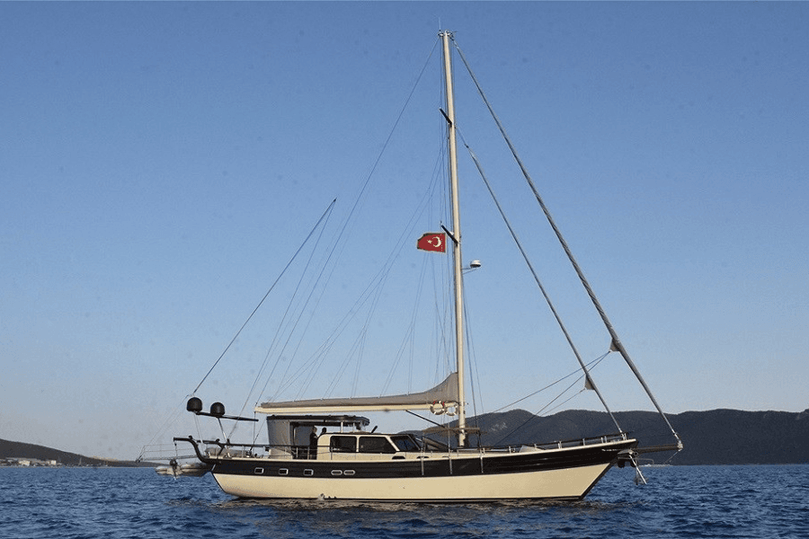 Nostalgia yacht