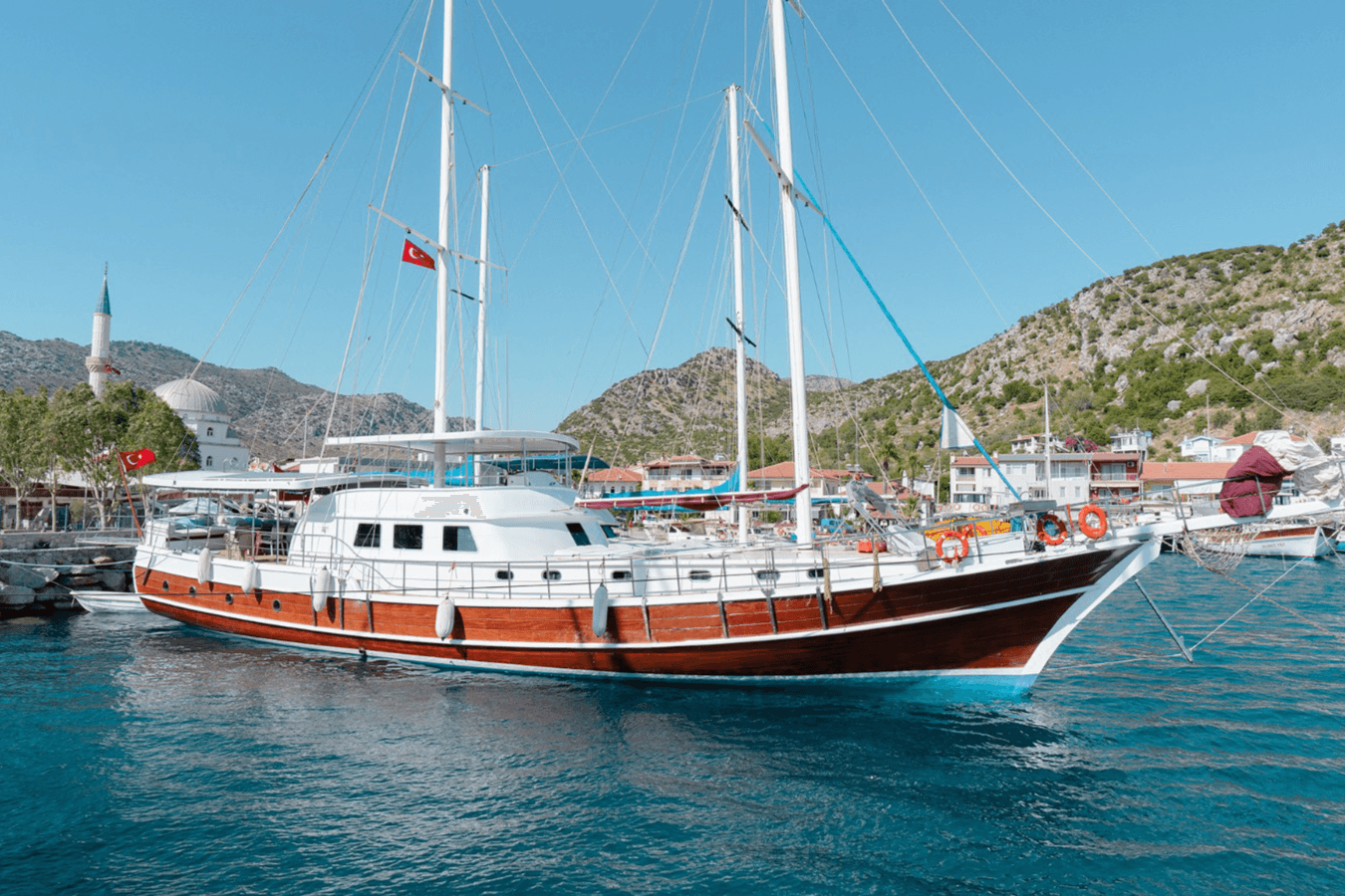 Aderina yacht
