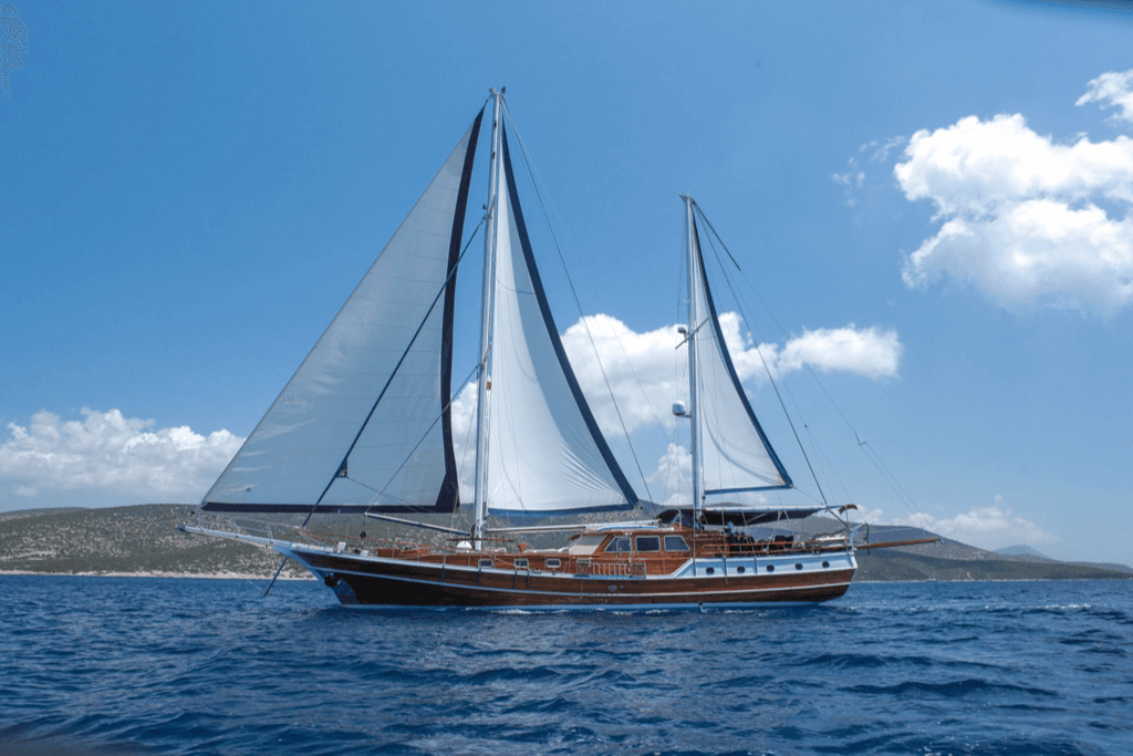 AREA yacht