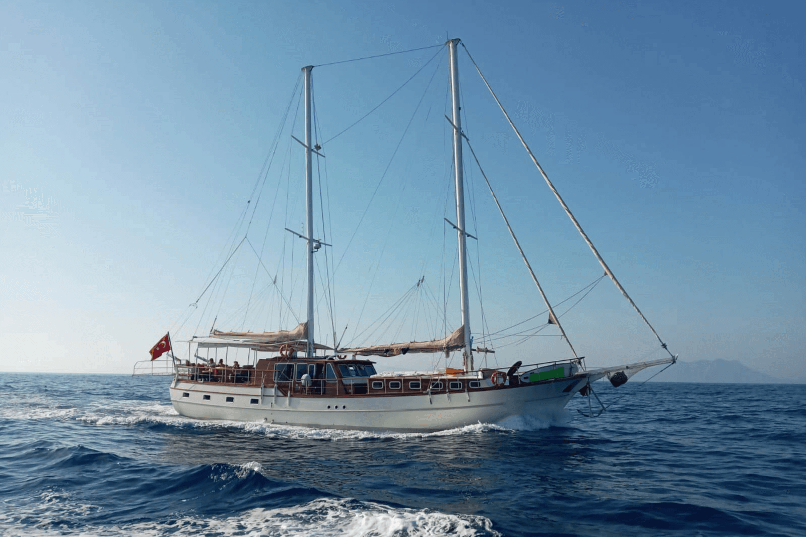 Avrasya 1 yacht