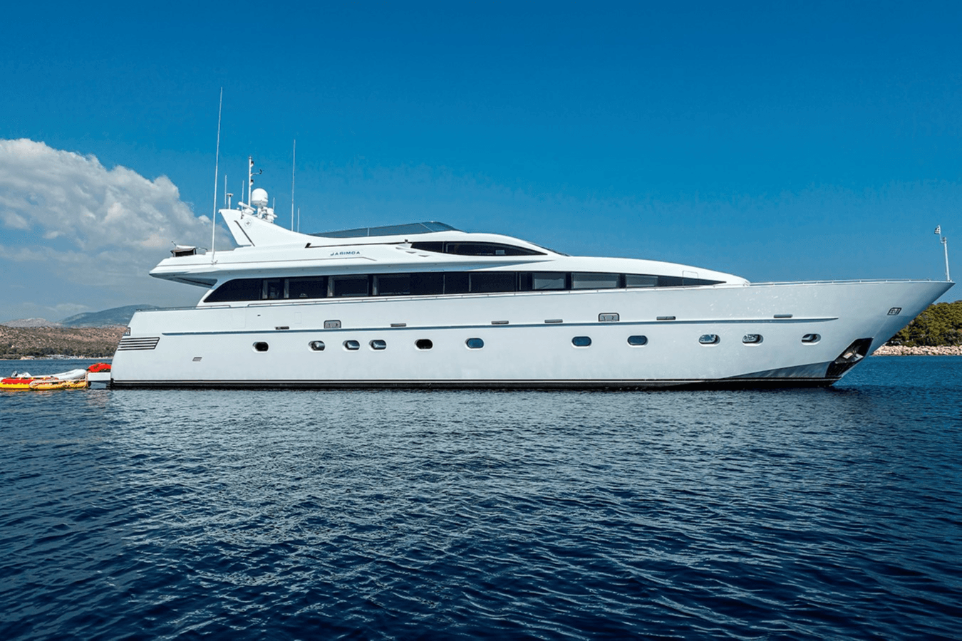 TROPICANA yacht