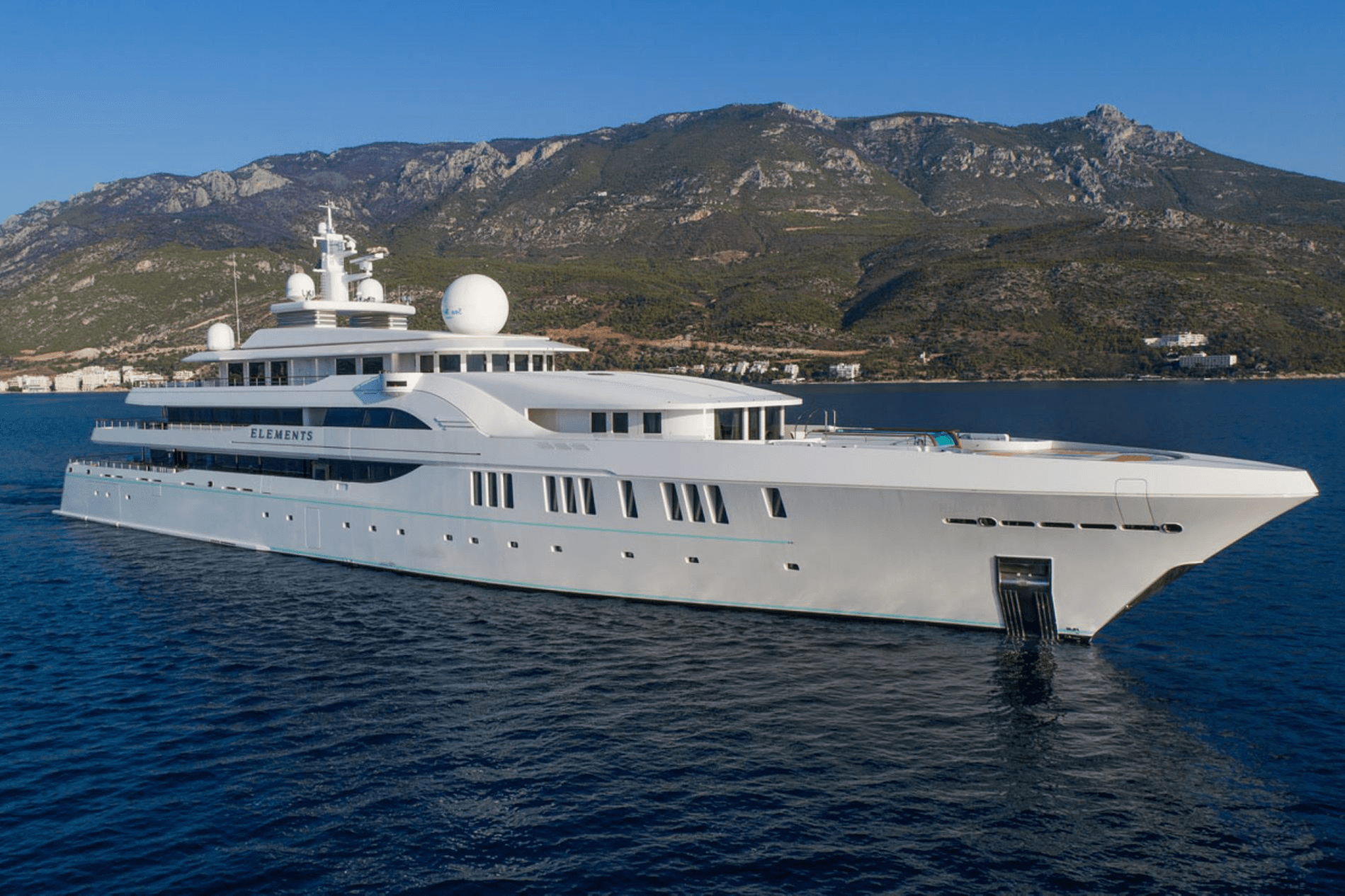 ELEMENTS yacht