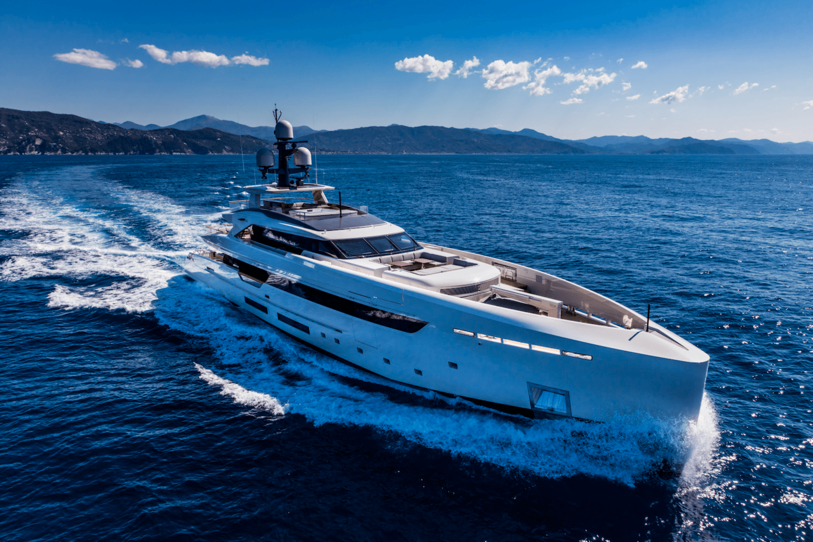 VERTIGE yacht