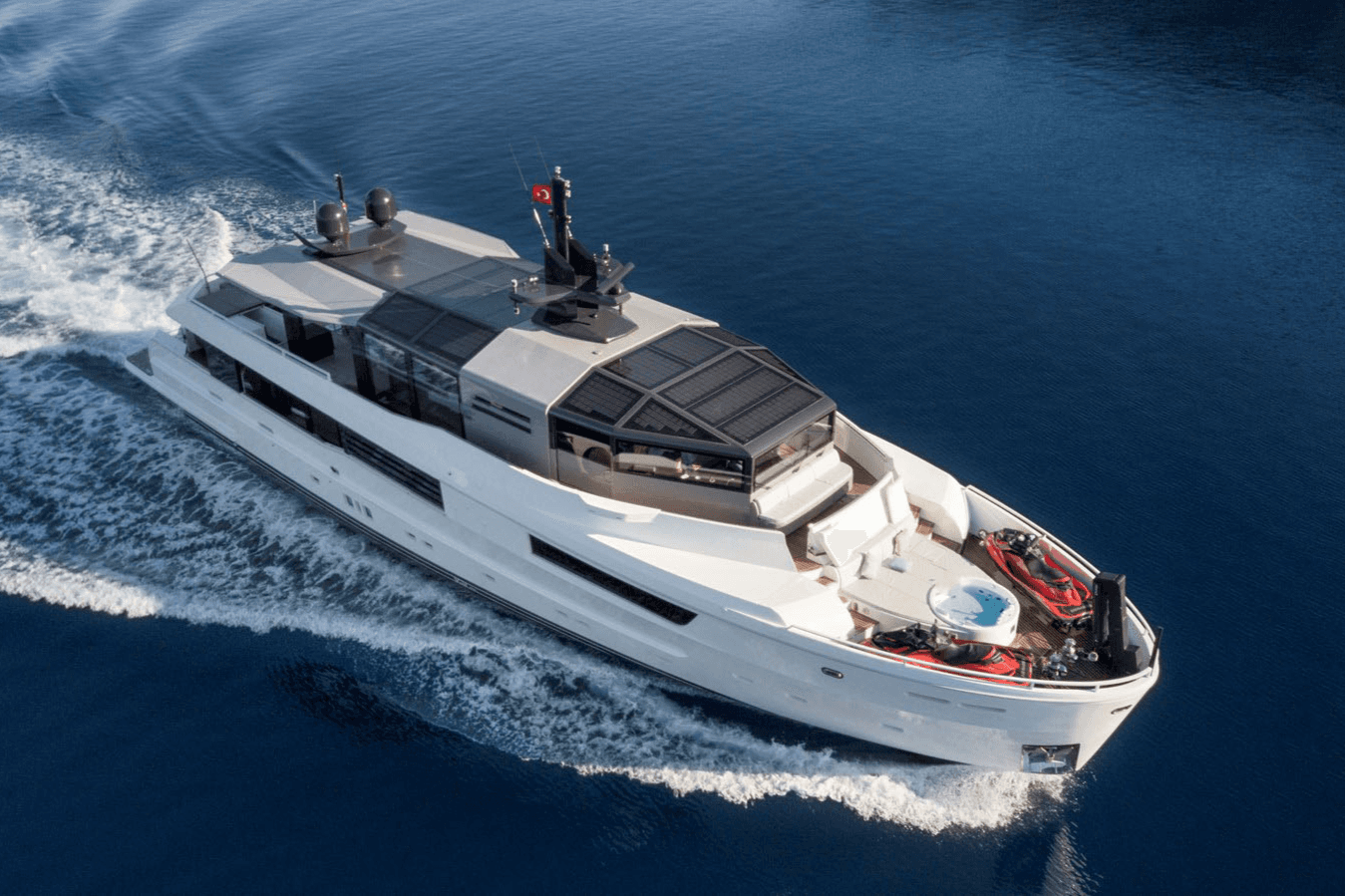 Sun yacht