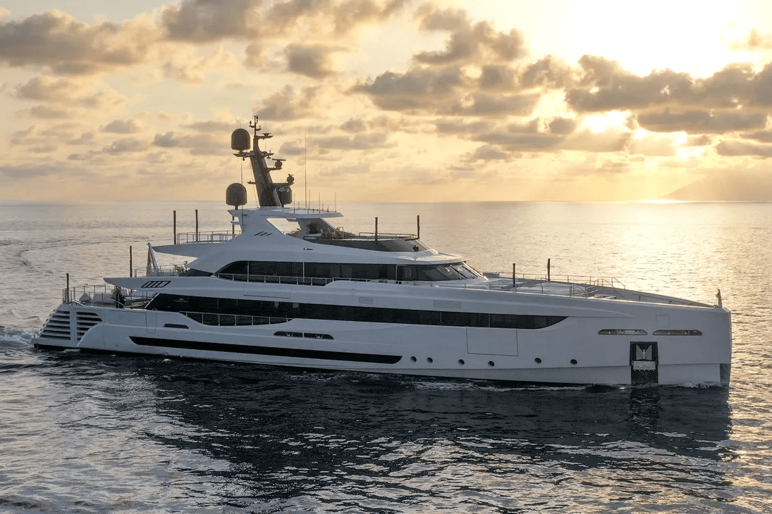 LEL yacht