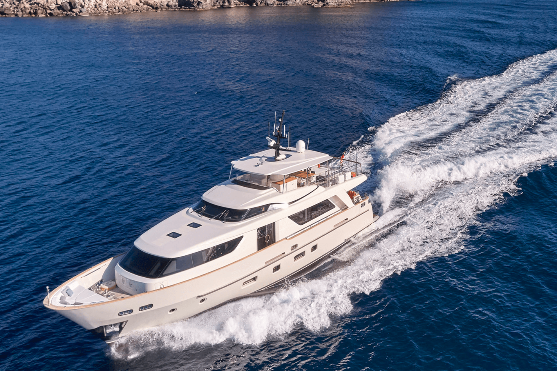 FLOR yacht