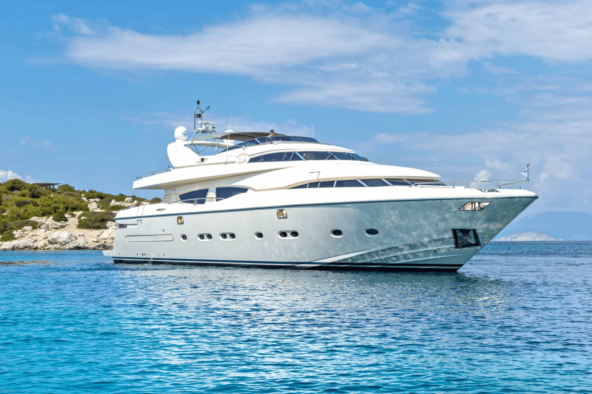 Divine yacht