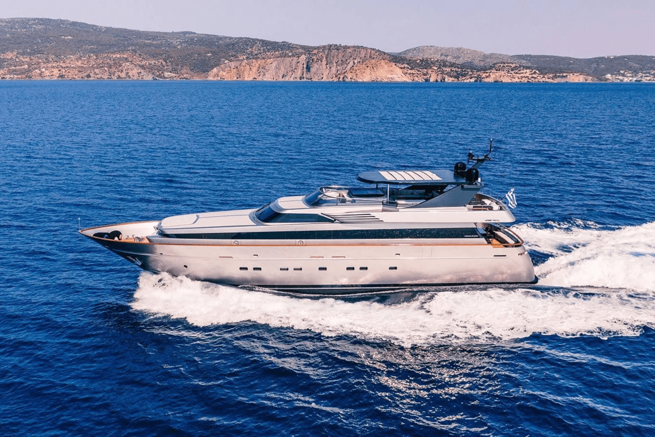 OVAL yacht