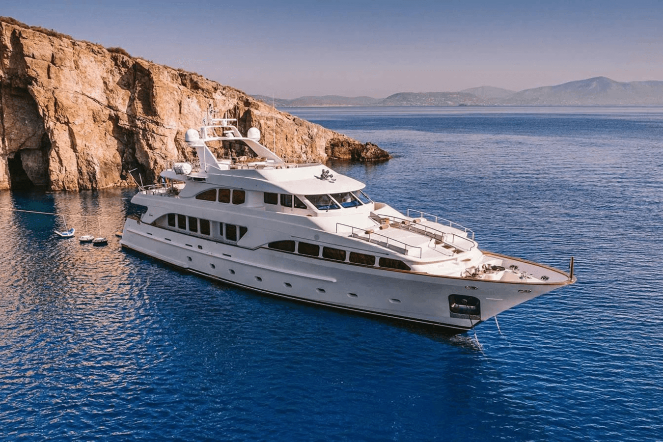 OAK yacht