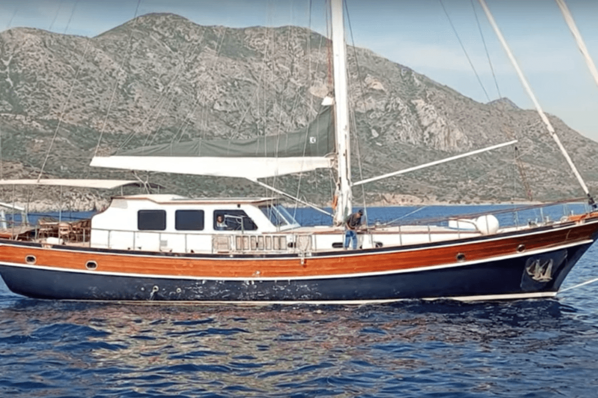 CARPE DIEM CORAL yacht