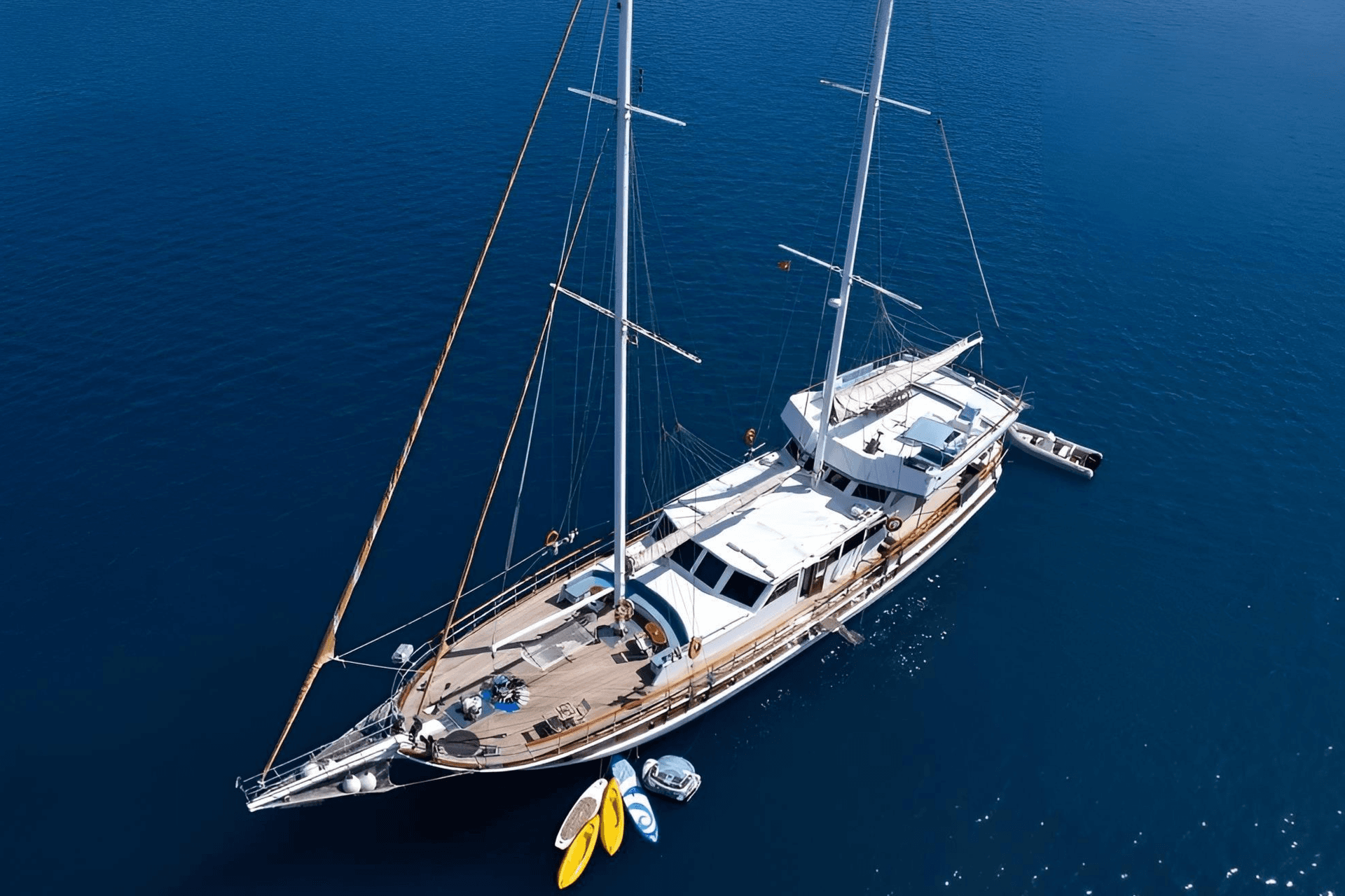 White Swan yacht