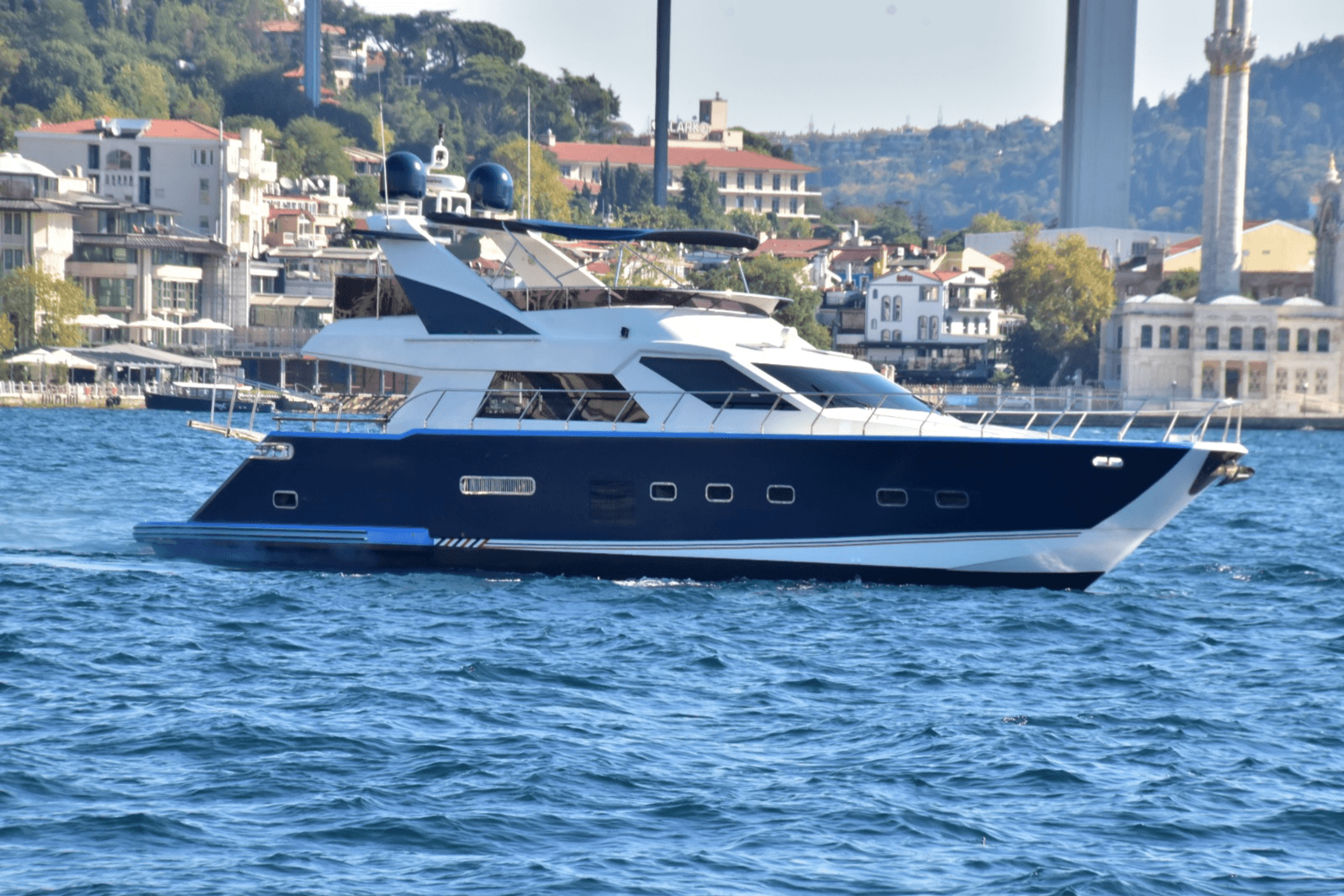 DenDen 5 yacht