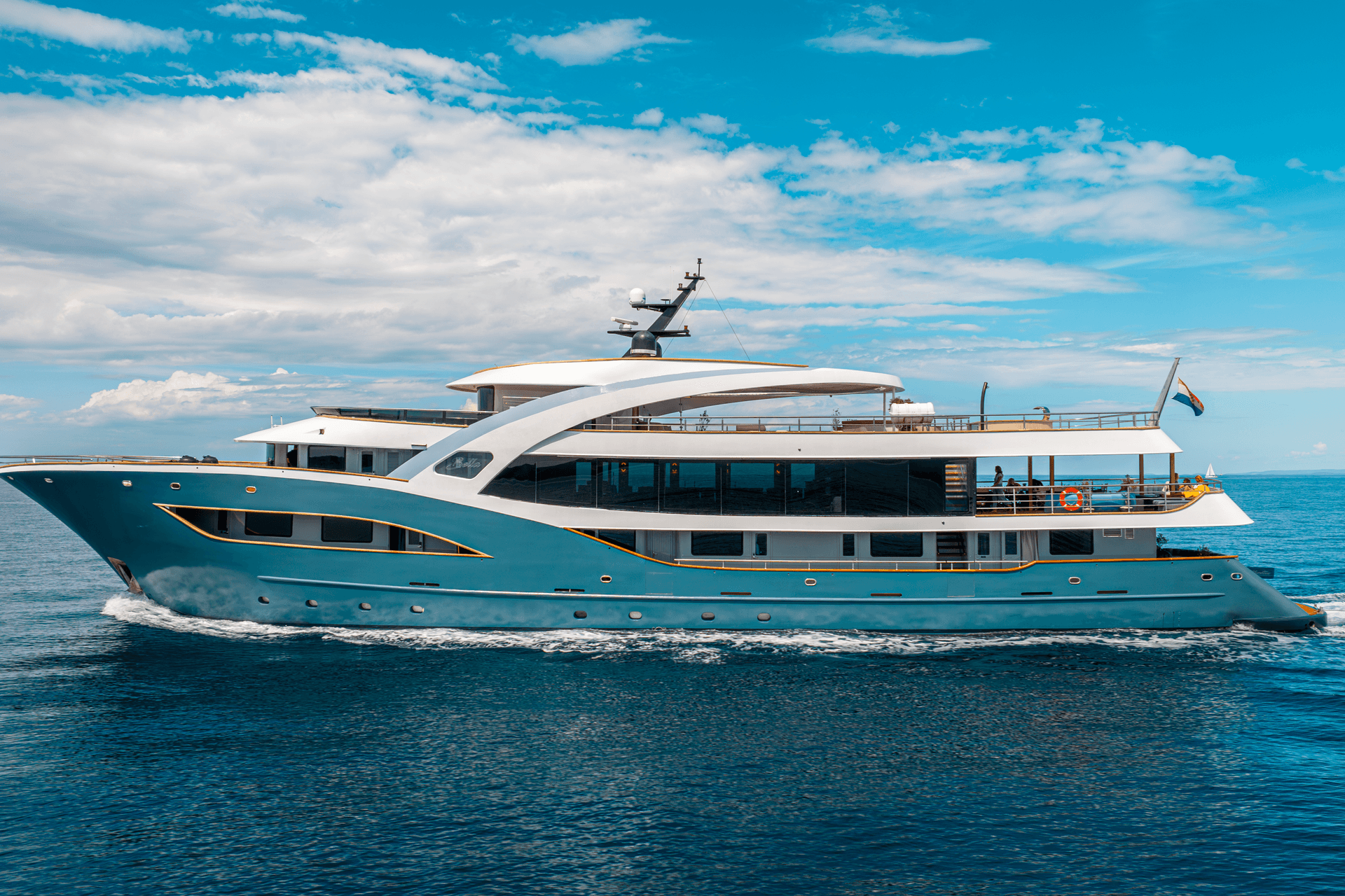 Bella yacht