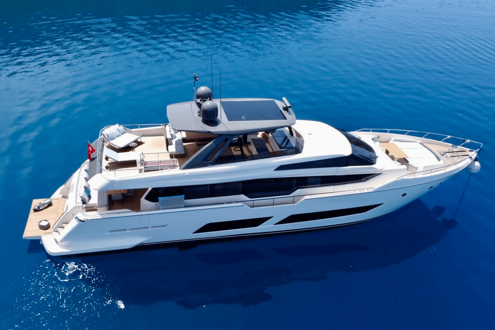 SHERO yacht