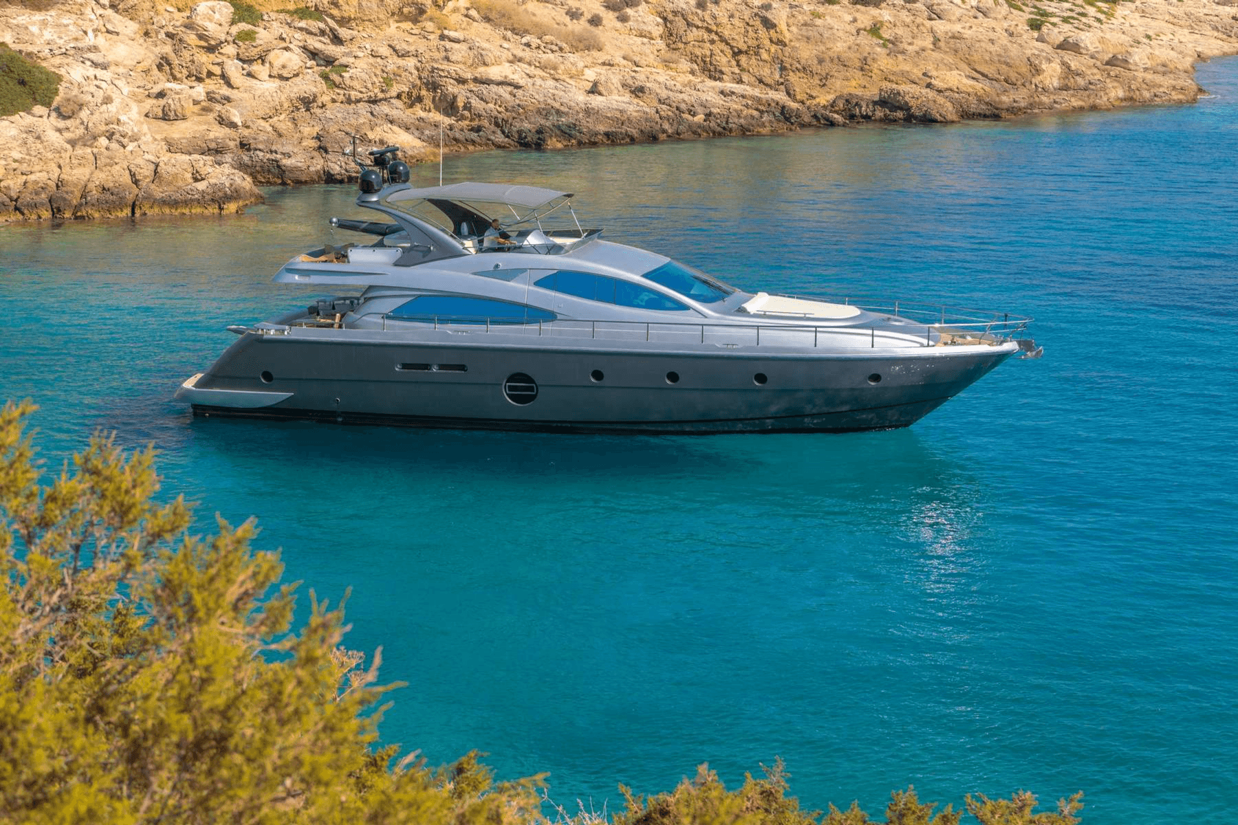 REVIVAL yacht