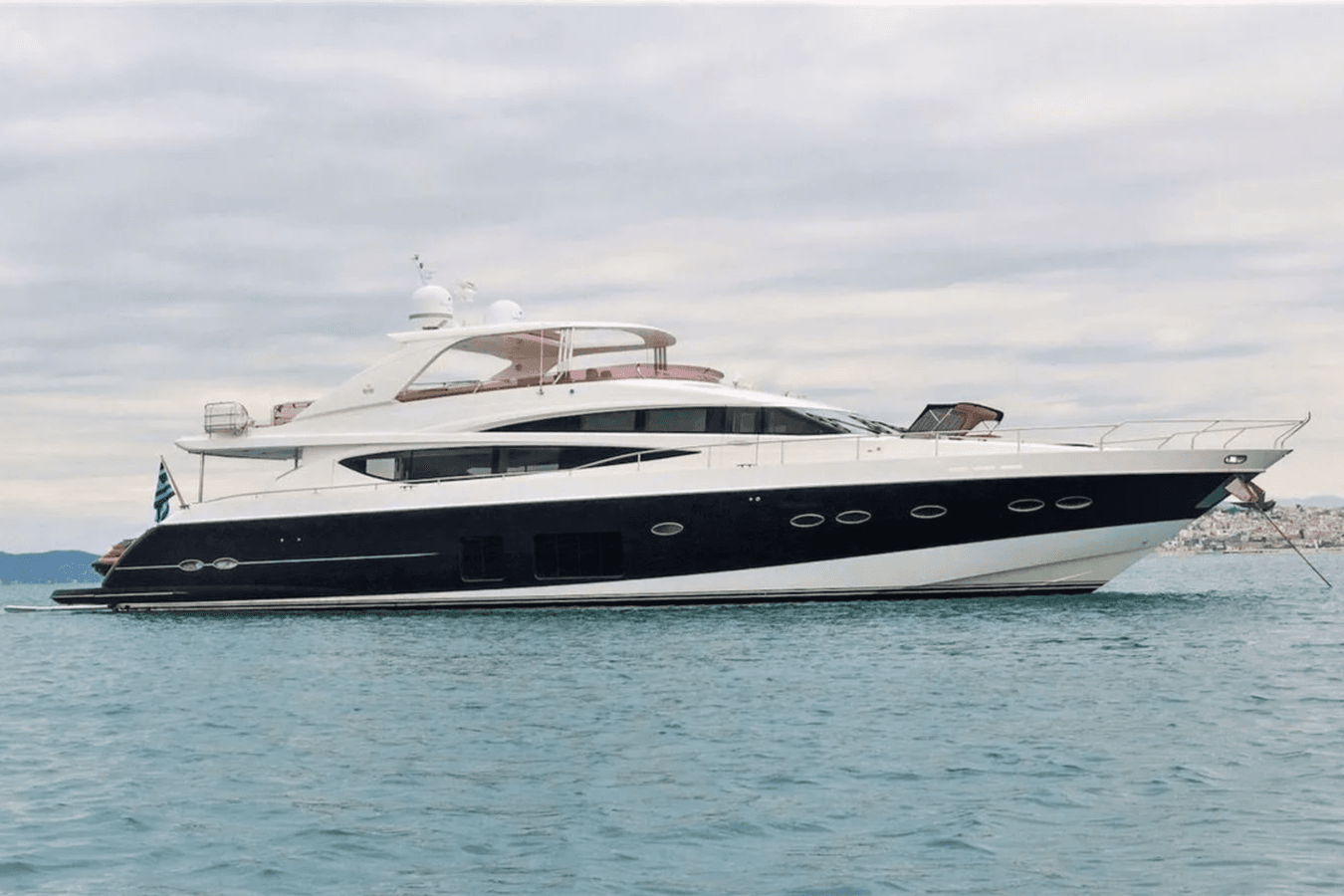 4LIFE yacht