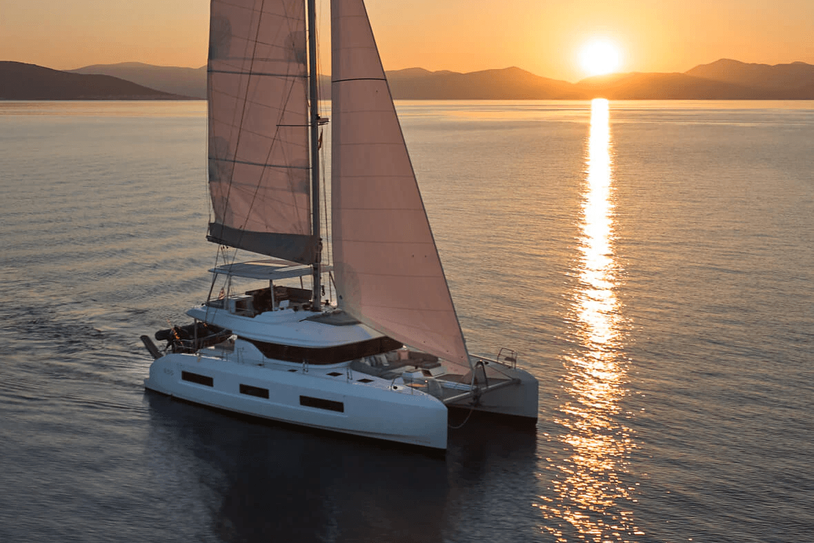 S/Cat HAPPY yacht