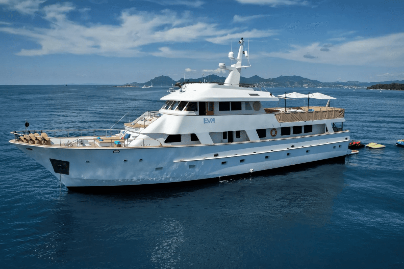 MY EVA yacht