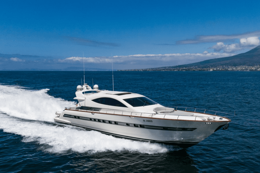 Ludi yacht