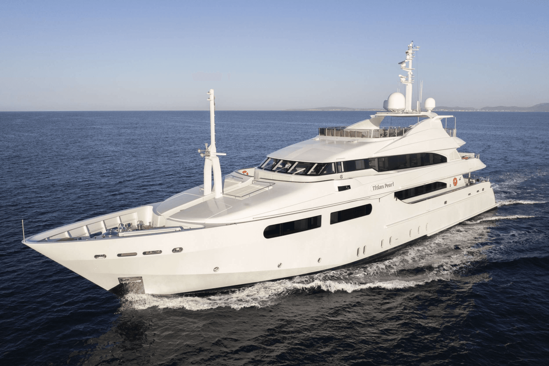 TITIAN PEARL yacht