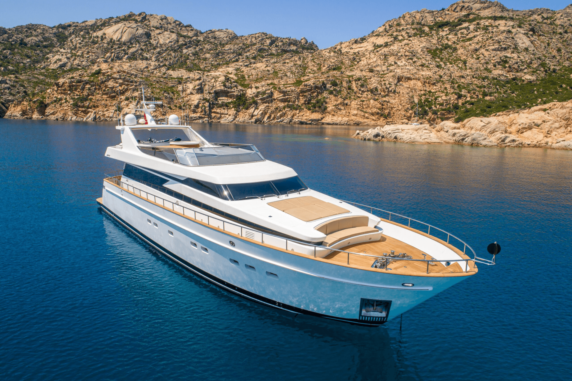 MAESTRALE yacht