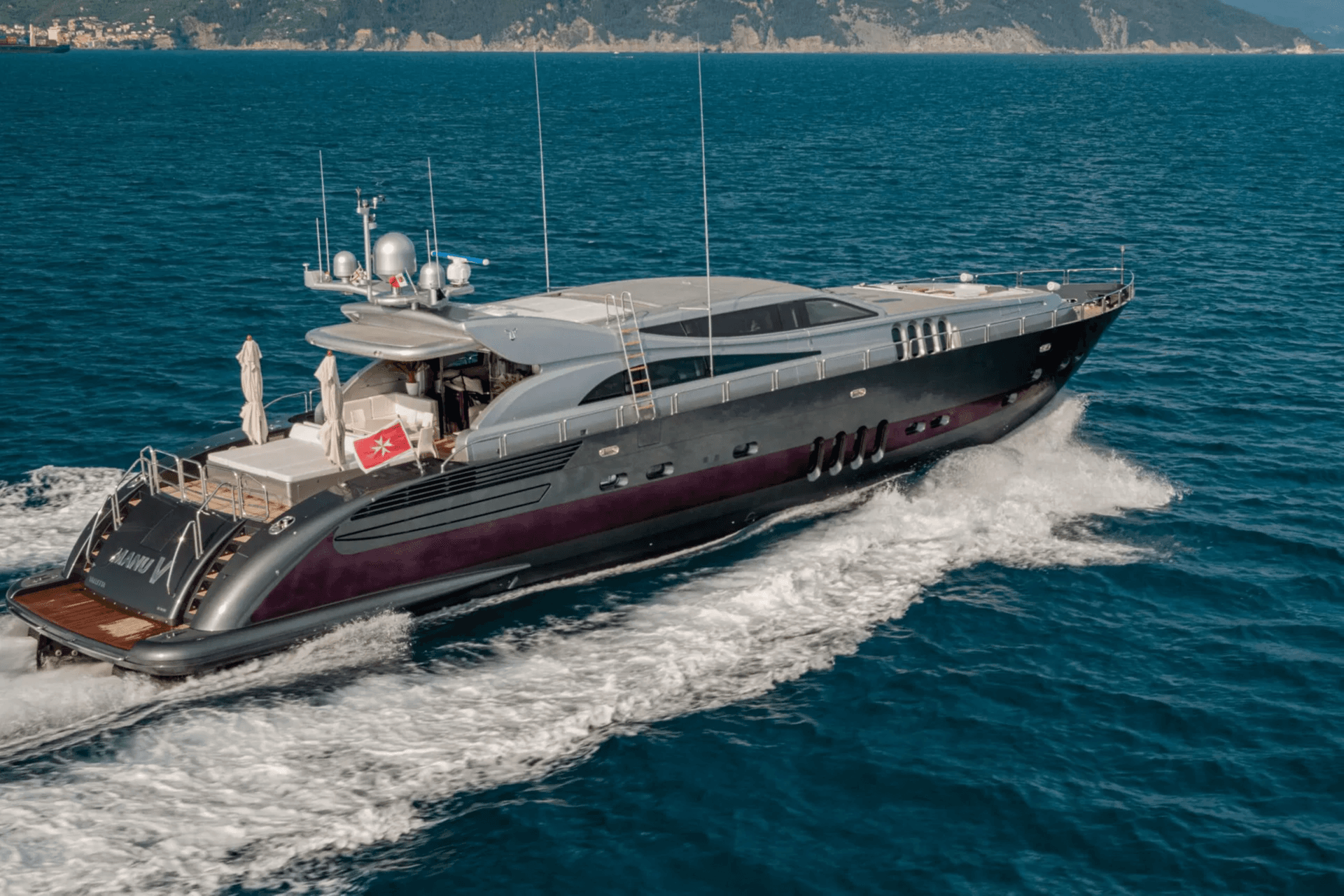 MANU V yacht