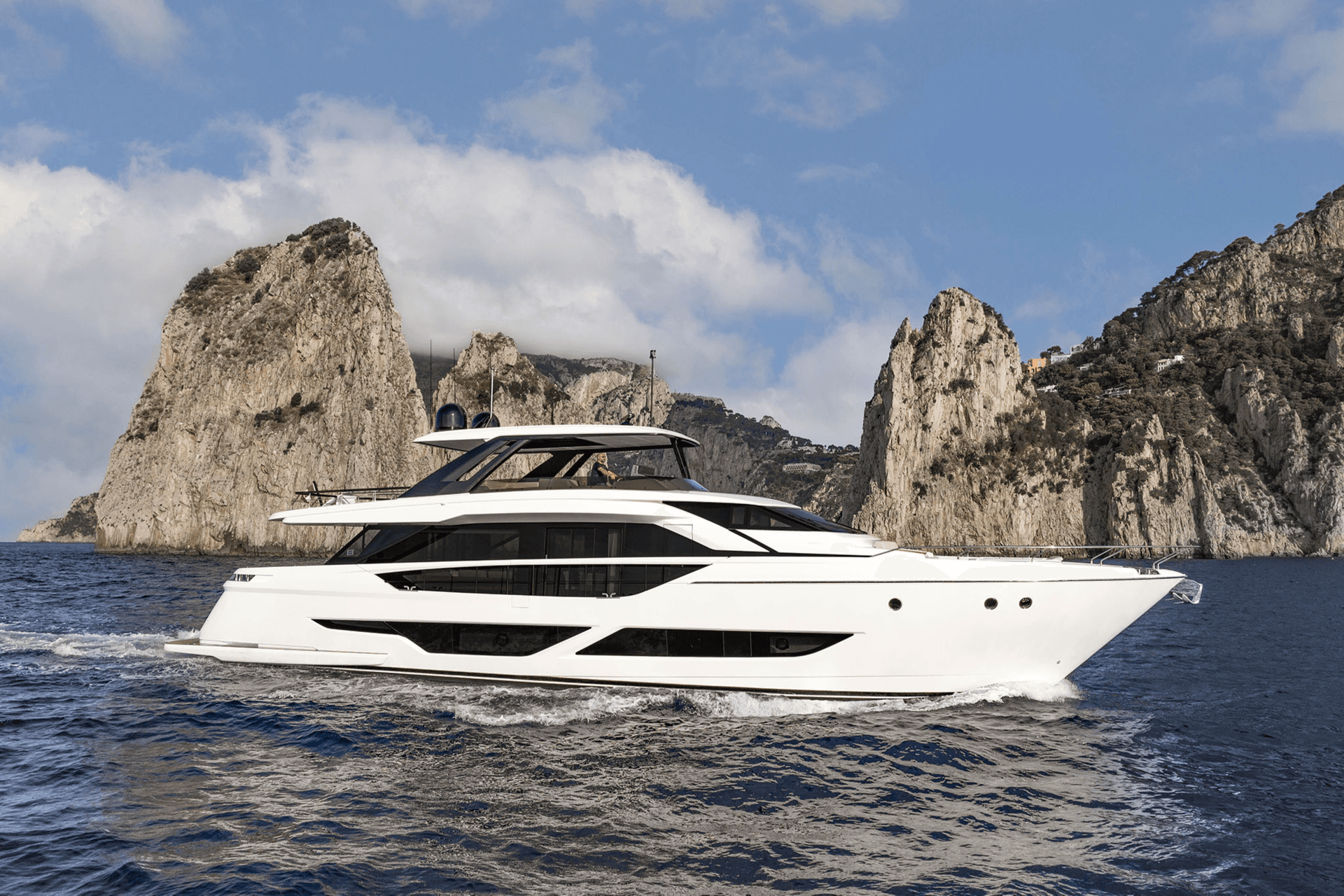 LADY AGA yacht