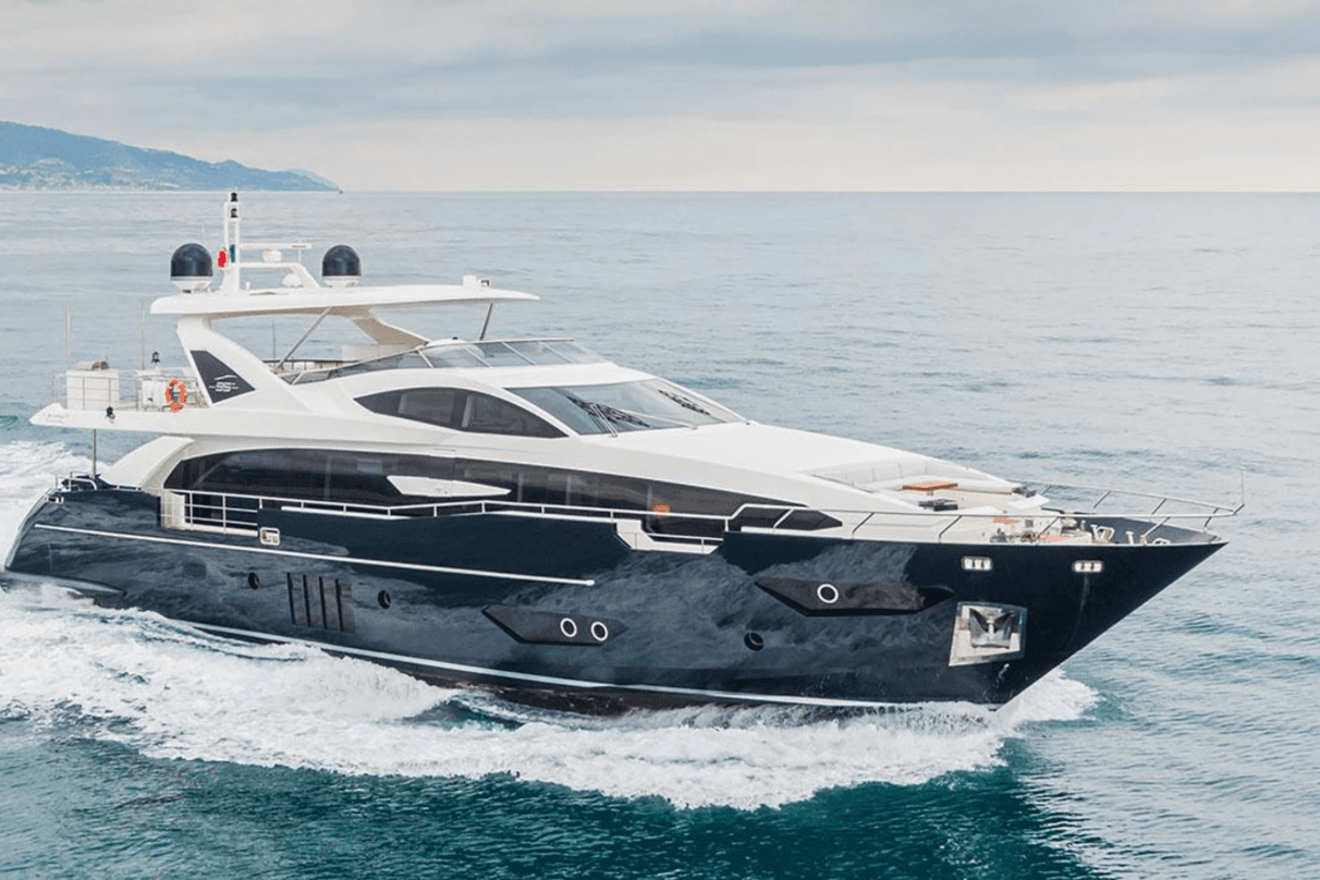 SOLSTICE yacht