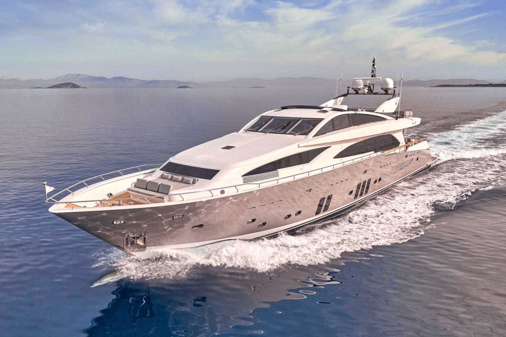 DRAGON yacht