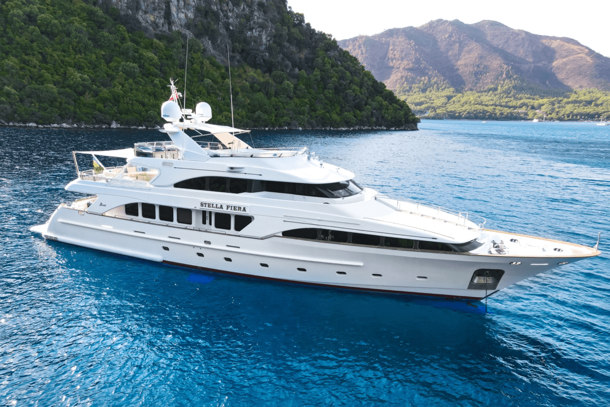Stella Fiera yacht