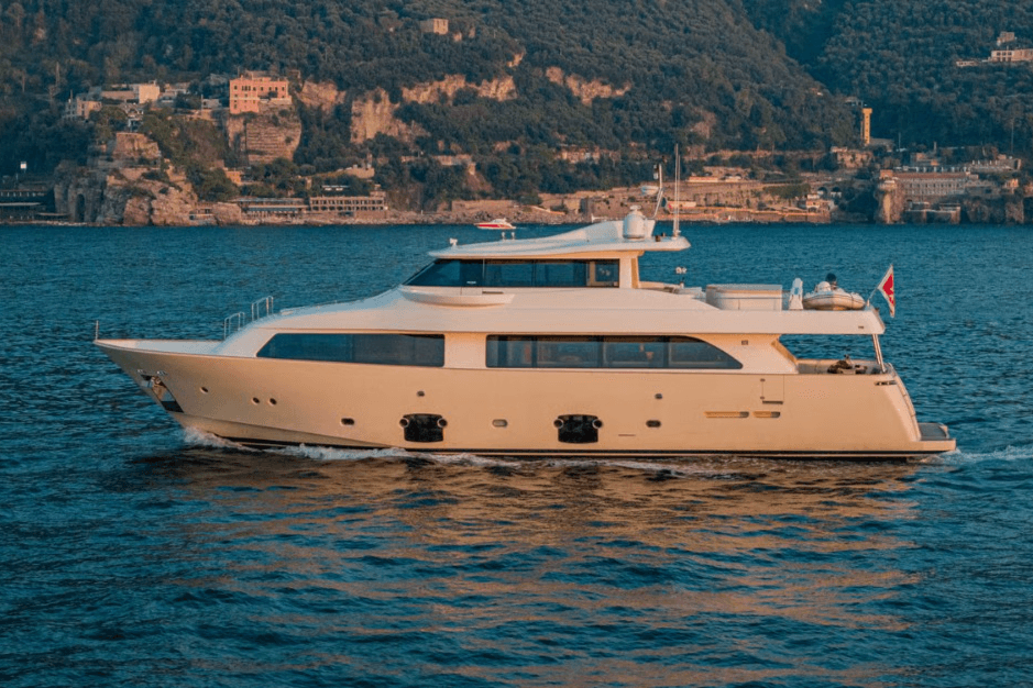 EOLIA yacht