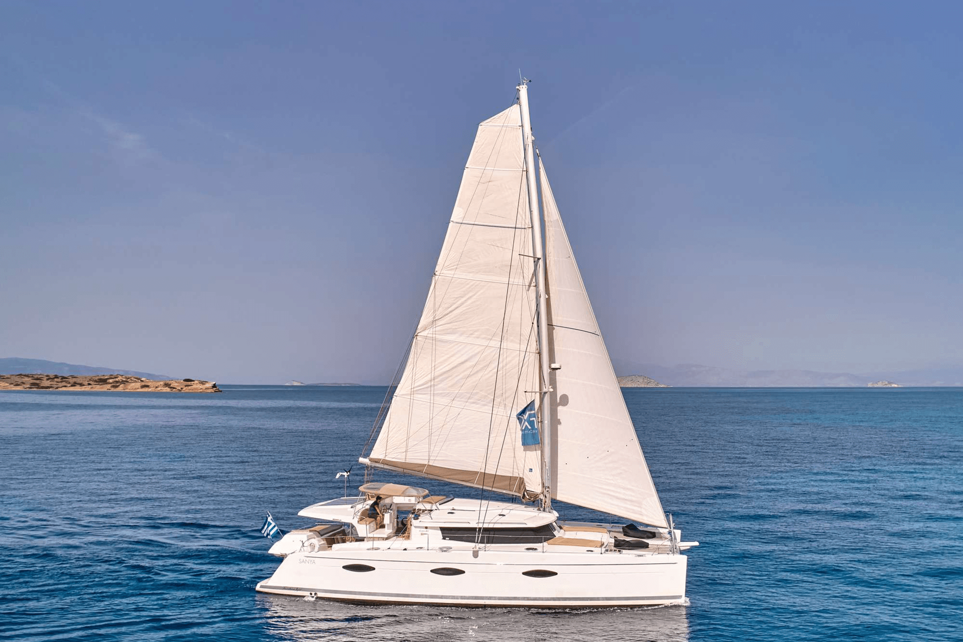 HIGH FIVE yacht