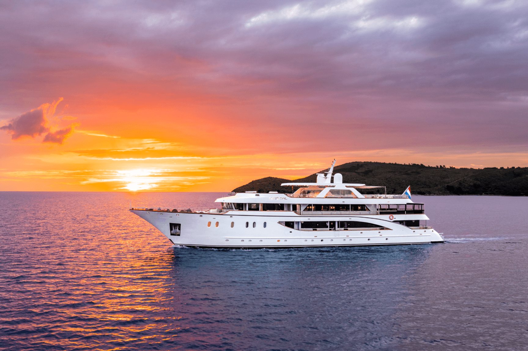 Cristal yacht