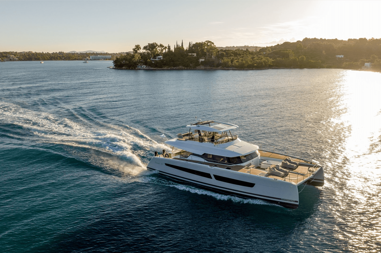 P/CAT D2 yacht