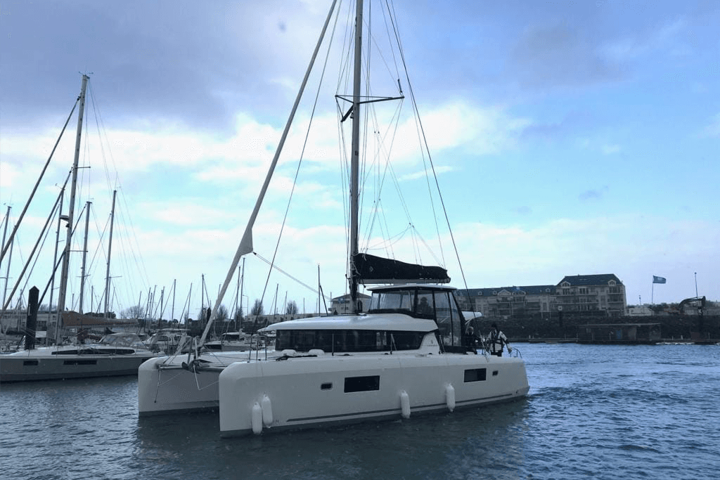 STARZ yacht