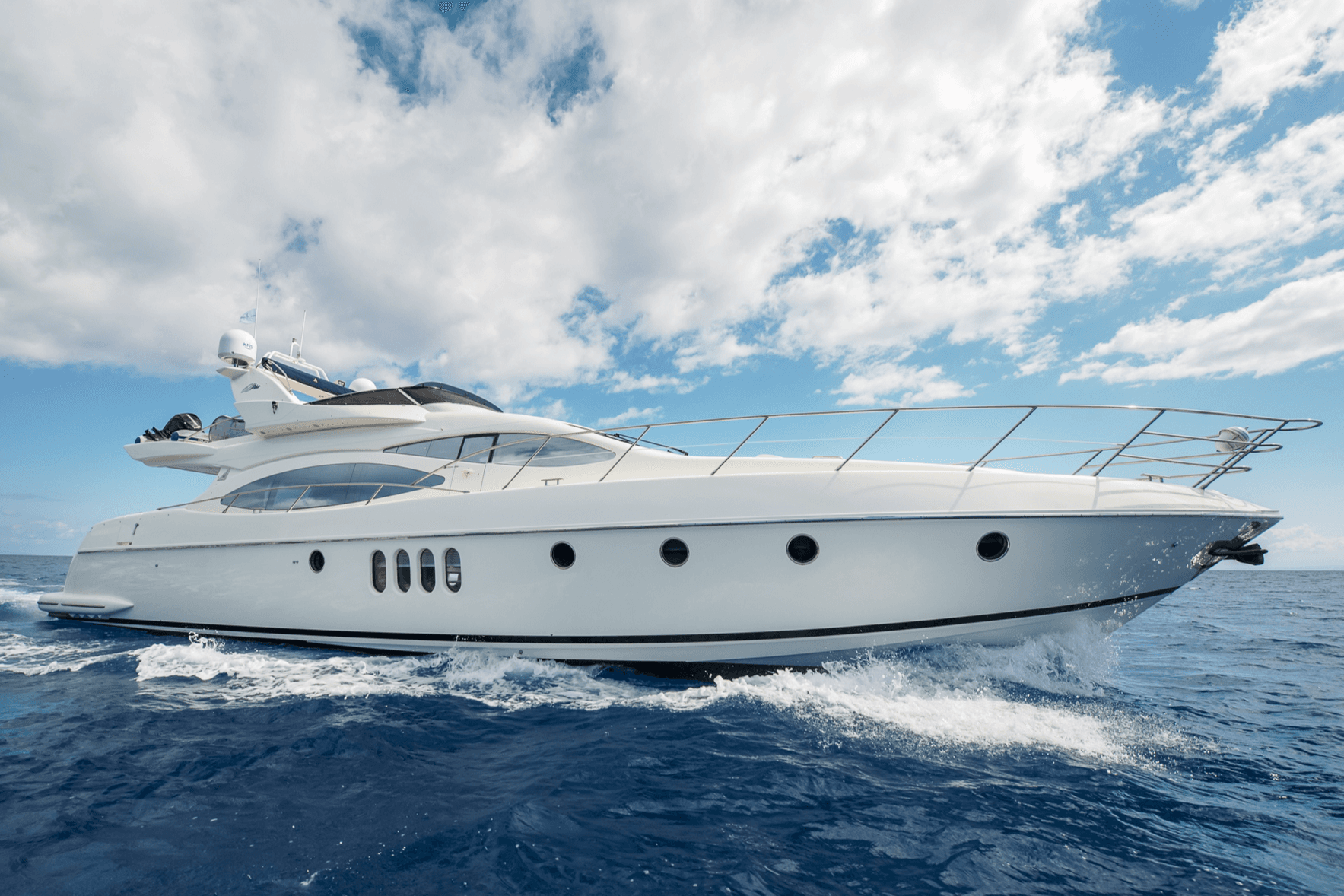 MANU yacht