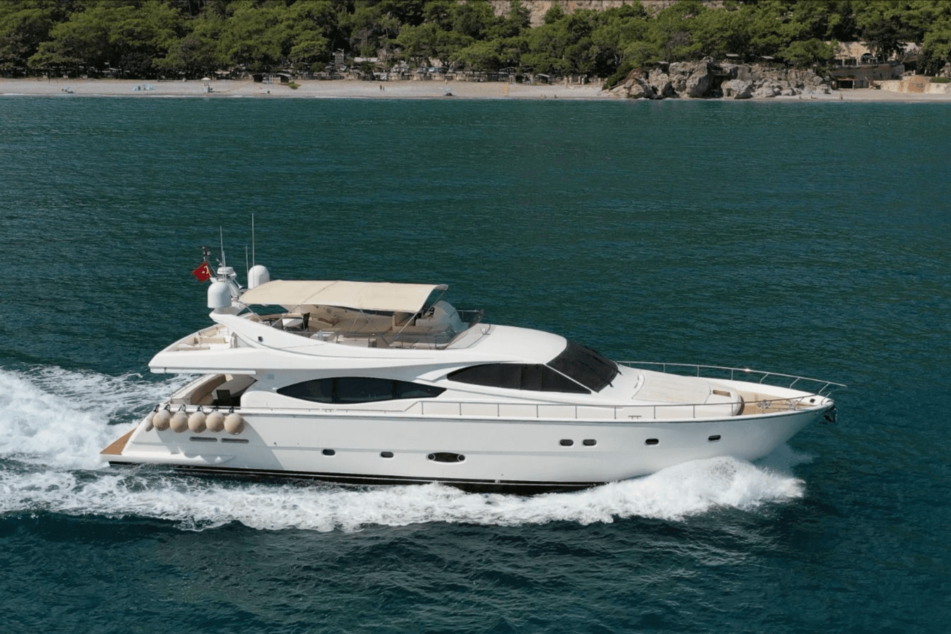 AGL 2 yacht