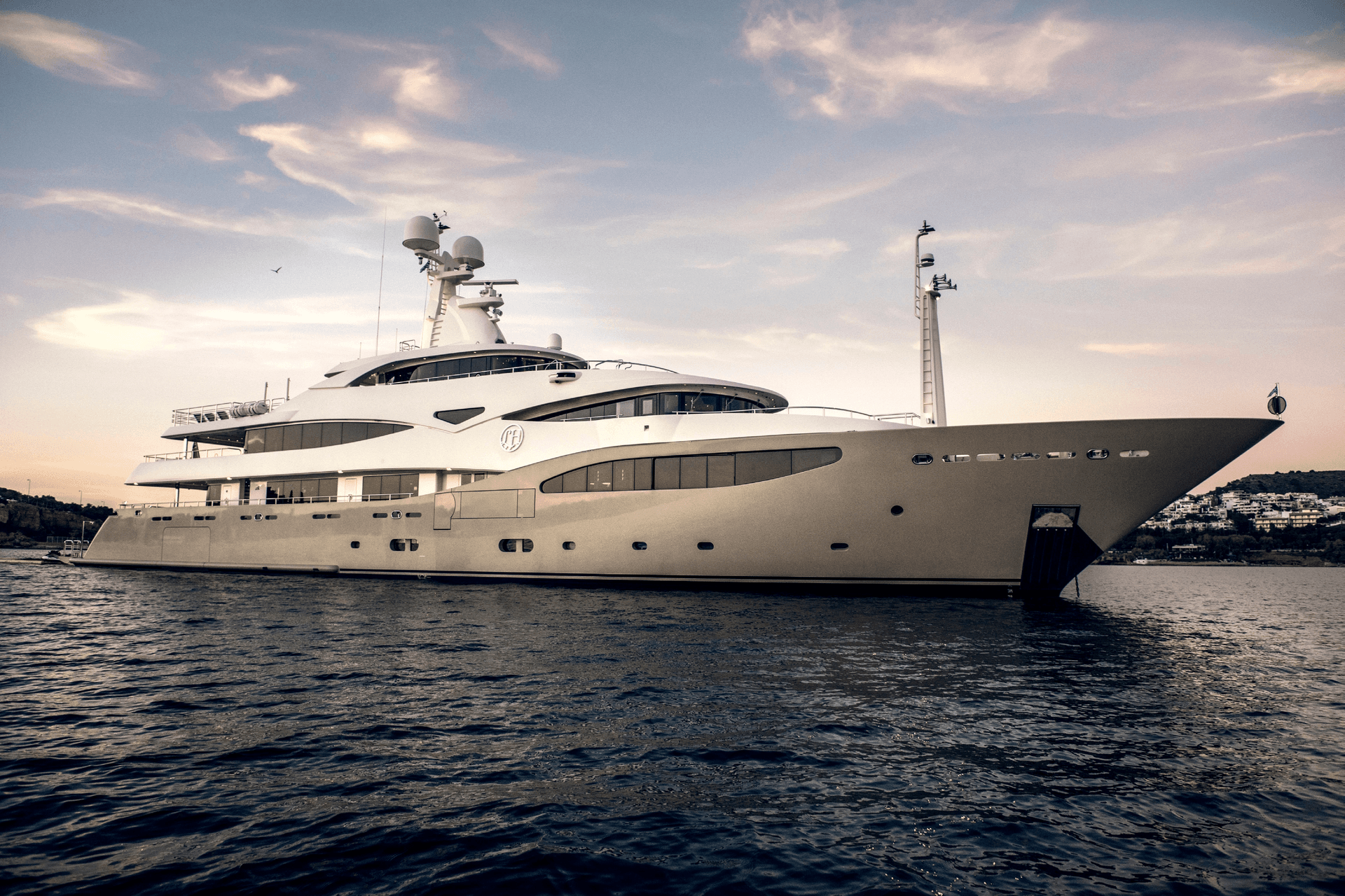 MY Light Holic yacht