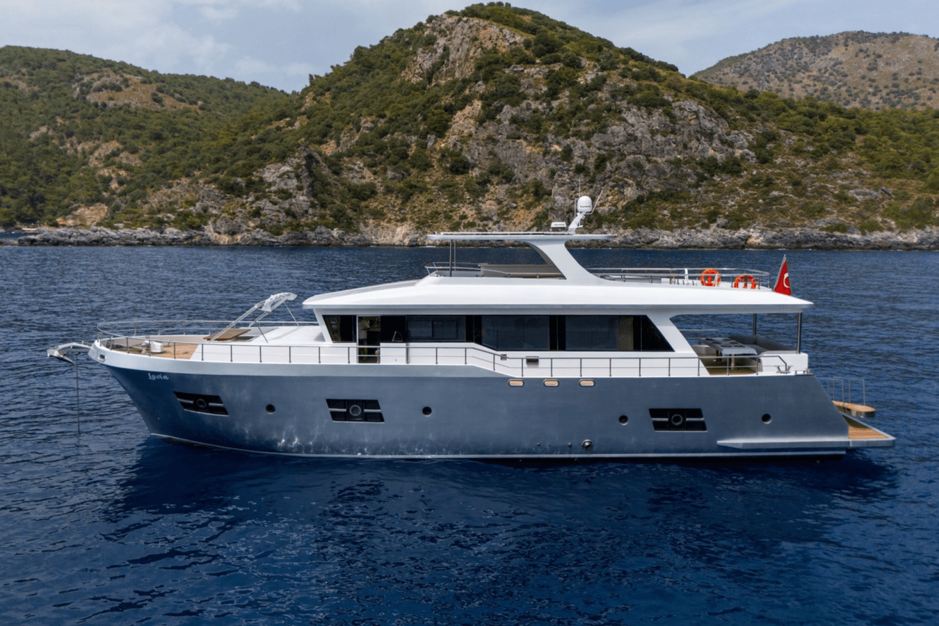 LAVIN yacht