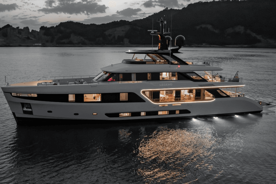 M/Y LEGEND yacht