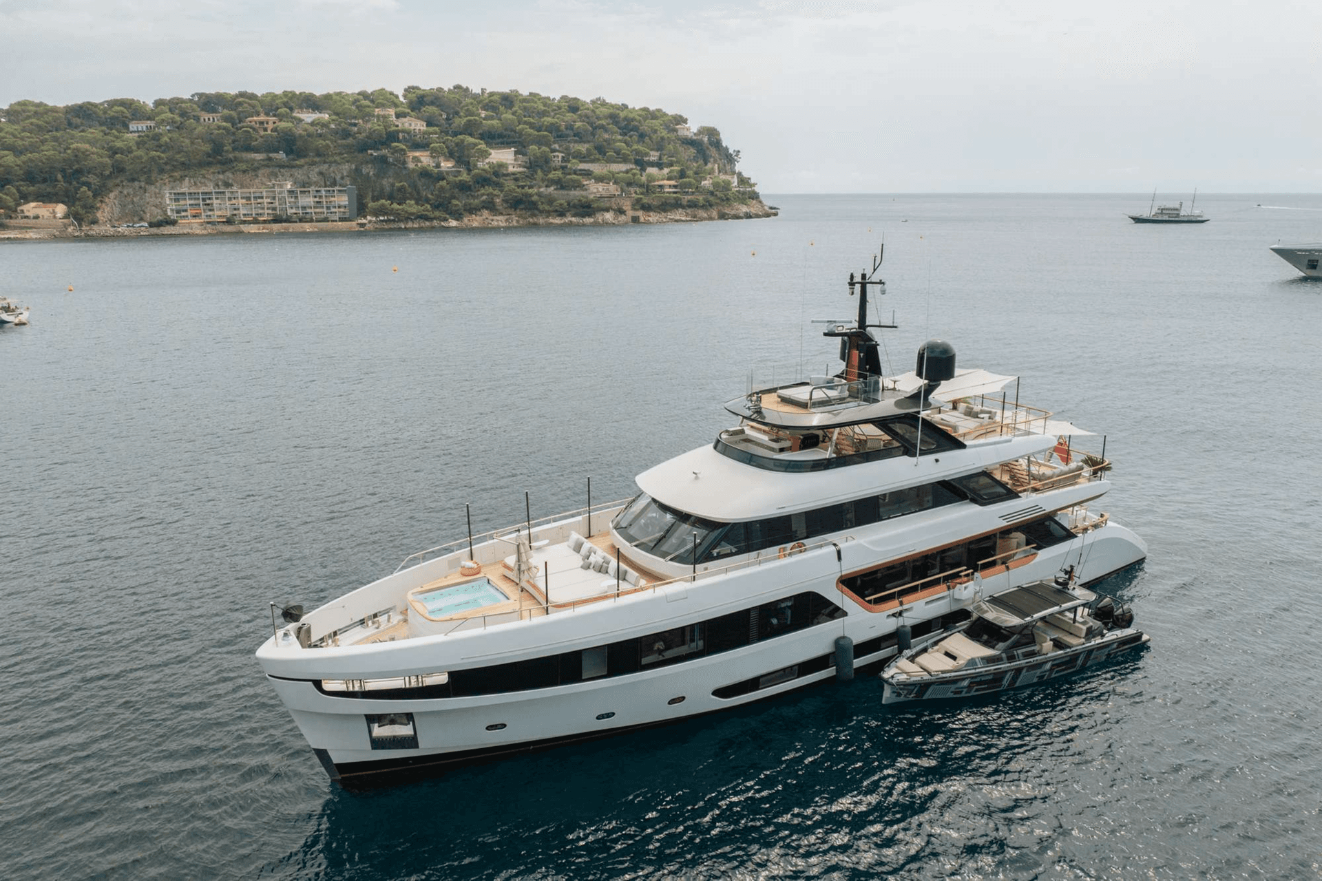 ALLURIA yacht