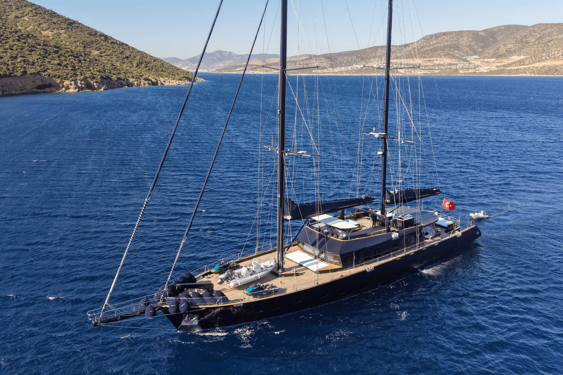 OGUZ KHAN yacht