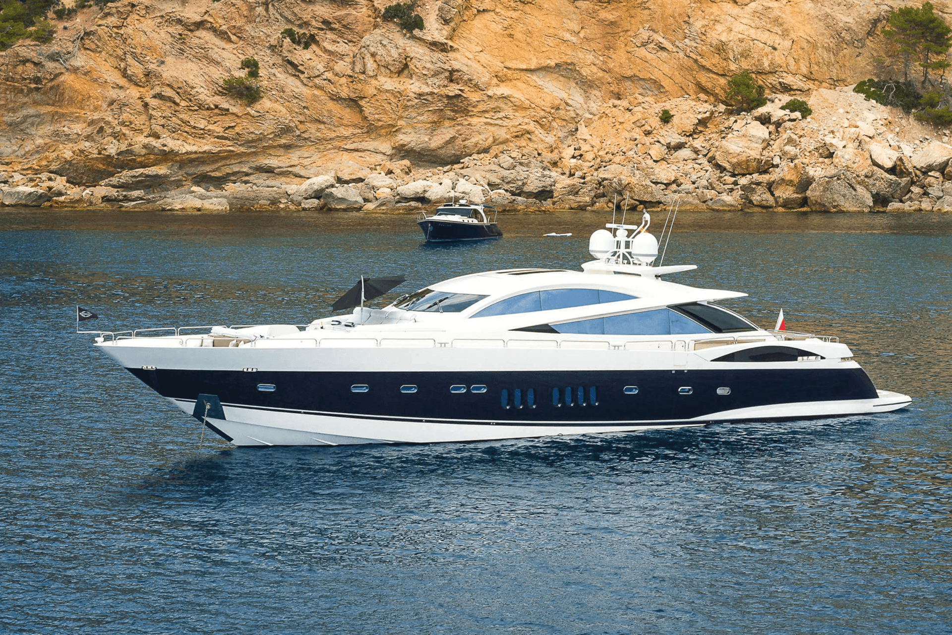 CASINO ROYALE  yacht