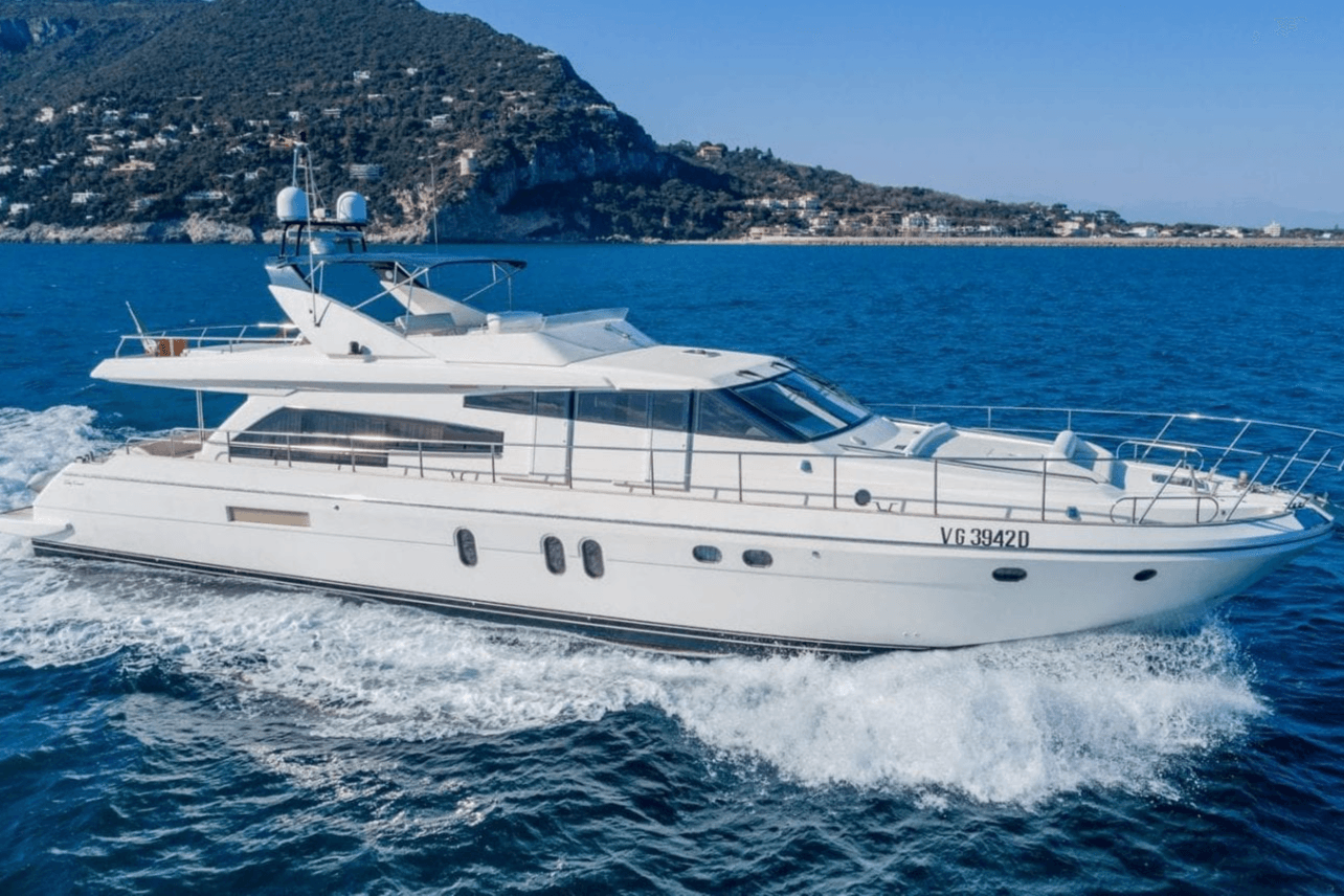 MYSELF  yacht
