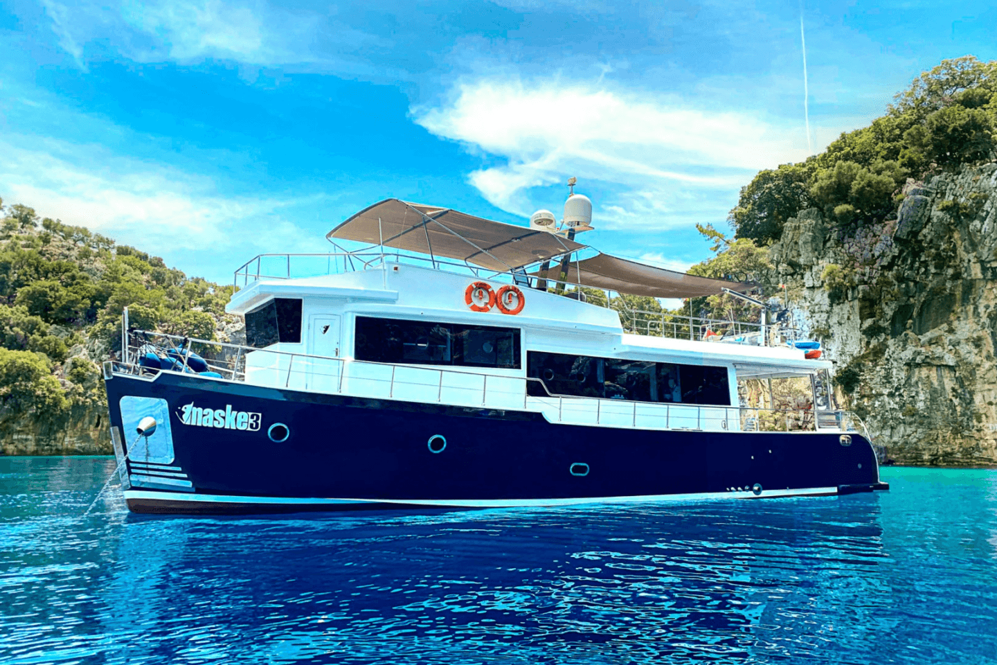 Maske 3 yacht