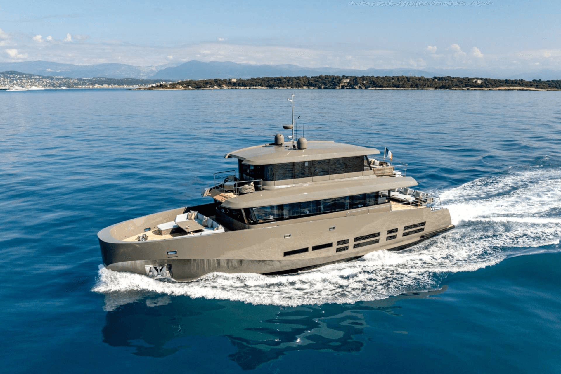 KOKONUT'S WALLY yacht